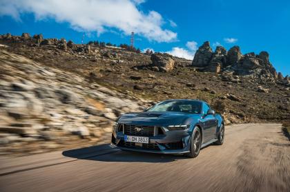 Test: Ford Mustang Dark Horse 